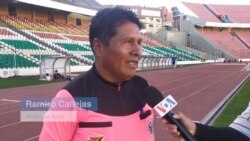 Ramiro Callejas, padre del niño árbitro boliviano Erick Callejas