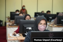 Kemendikbudristek menerapkan model soal baru dalam pelaksanaan SNBT 2023 yang menguji penalaran calon mahasiswa dan kemampuan literasinya. (Foto: Humas Unpad)