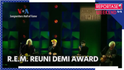 Reportase Weekend: Band R.E.M. Reuni Demi Award, Triliunan Tonggeret Muncul di AS
