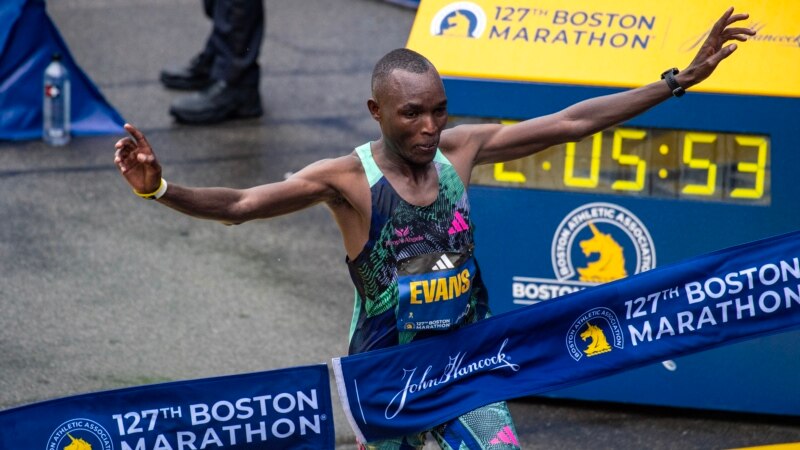 Marathon de Boston: Evans Chebet exulte, Eliud Kipchoge déchante