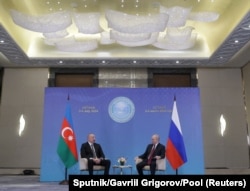 Ruski predsjednik Vladimir Putin prisustvuje sastanku sa azerbejdžanskim predsjednikom Ilhamom Alijevim na marginama samita Šangajske organizacije za saradnju (SCO) u Astani, Kazahstan, 3. jula 2024.