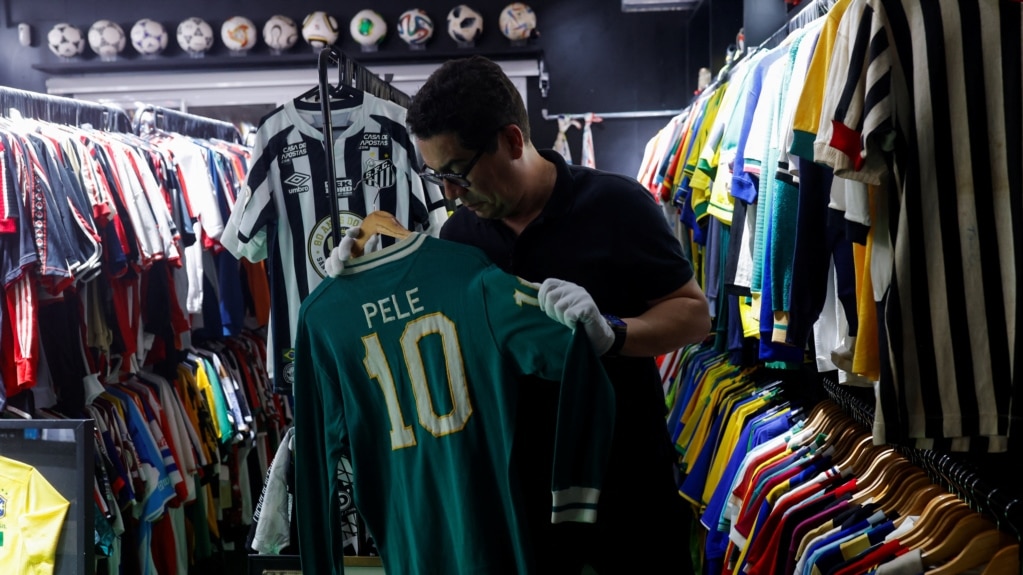 Brazilian’s Soccer Shirt Collection Gets Guinness World Record