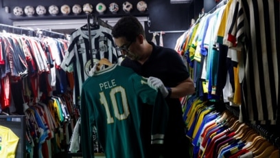 Brazilian’s Soccer Shirt Collection Gets Guinness World Record