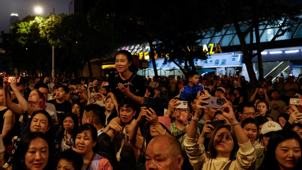 中国再开放8城市民赴港“个人游”，盼提振香港旅游业