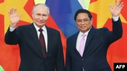 Thủ tướng Việt Nam Phạm Minh Chính trong cuộc gặp với Tổng thống Nga Vladimir Putin hôm 20/6 ở Hà Nội