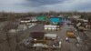 Вид затопленного жилого района в Оренбурге. Россия. 12 апреля 2024 года. REUTERS/Максим Шеметов.