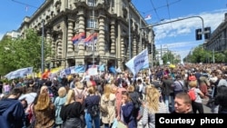 Protest Nezavisnog sindikata prosvetnih radnika Srbije ispred Vlade Srbije, zbog učestalih napada u školama, u Beogradu, 16. maja 2024. (Foto: FoNet)