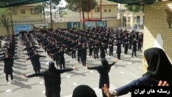 مدارس دخترانه در مسمومیت‌های سریالی هفته‌های اخیر در ایران هدف این حملات بوده است.