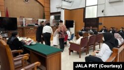 Sidang perdana pekerja rumah tangga korban perbudakan yang digelar pada awal pekan ini. (Foto: Courtesy/JALA PRT)