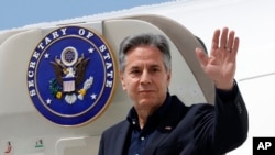 U.S. Secretary of State Antony Blinken arrives at the U.S. Naval Support Activity base, in Naples, Italy, April 17, 2024, for the G7 foreign ministers summit on Capri island. 