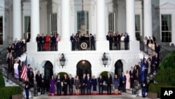 Президент Джо Байден и первая леди Джилл Байден приветствуют союзников по НАТО и партнеров альянса в Белом доме. Вашингтон, 10 июля 2024 года.