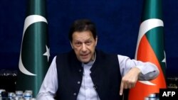 پي ٽي آءِ جو چيئرمين ۽ اڳوڻو وزير اعظم، عمران خان (فائيل فوٽو)
