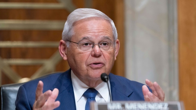 New Jersey Sen. Menendez, Wife Indicted on Bribery Charges