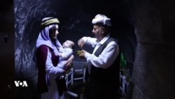 Merasîma Êzidîkirina Zarokan li Lalişê 