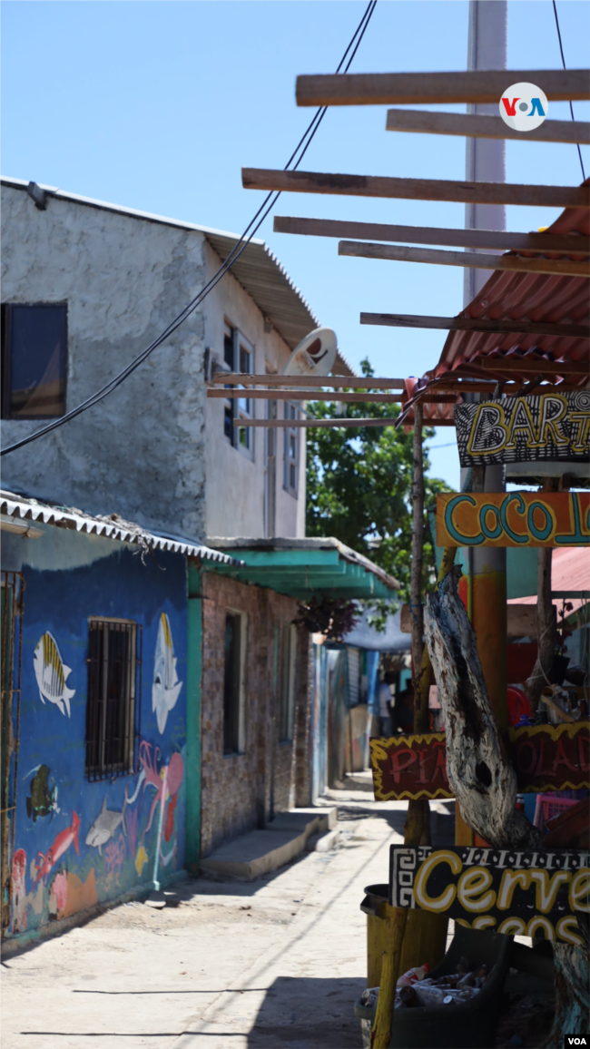 Algunas de las viviendas ya tienen más de una planta, la única solución para ampliar la habitabilidad de una población que tiende a crecer.