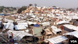 A part of Balukhali area of the Cox's Bazar refugee camp in Bangladesh, on March 10, 2023, five days after a devastating fire. With the support from International Organization for Migration, the refugees have rebuilt most of the shanties. (Noor Hossain/VOA)