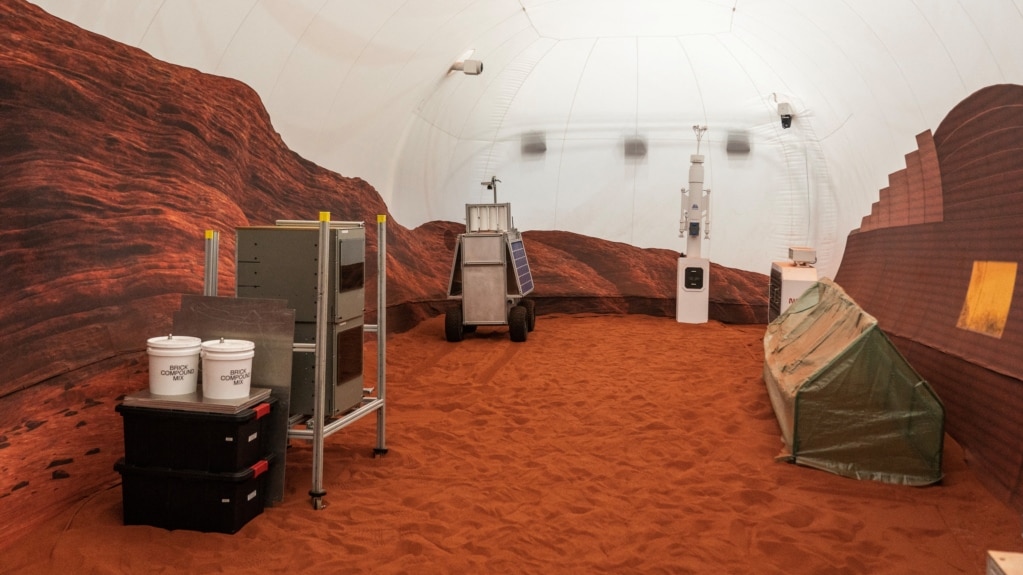 NASA Shows Mars Habitat where Four People Will Live for One Year