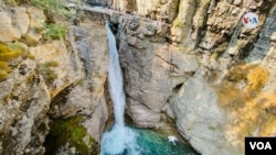 El Cañón Johnston, formado por la erosión del agua del río Bow durante millones de años. [Foto: Karen Sánchez, VOA]