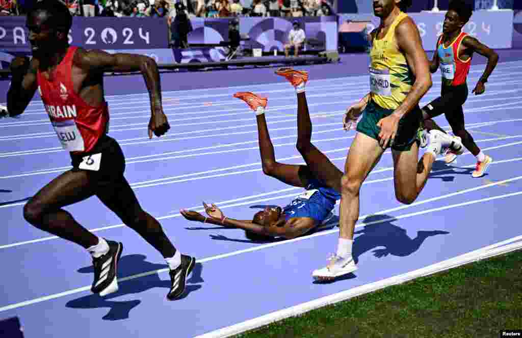 Abdihamid Nur of United States falls in the athletics men&#39;s 5,000m round 1 competition during the Paris 2034 Olympics in Saint-Denis, France.