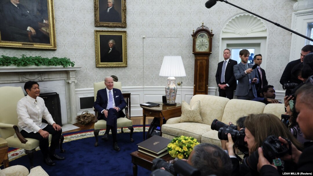 Tổng thống Philippines Ferdinand Marcos Jr họp song phương với Tổng thống Mỹ Joe Biden tại Tòa Bạch Ốc ngày 1/5/2023.