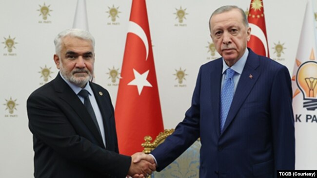 Cumhurbaşkanı Erdoğan, dün HÜDA PAR Genel Başkanı Zekeriya Yapıcıoğlu’yla görüştü.
