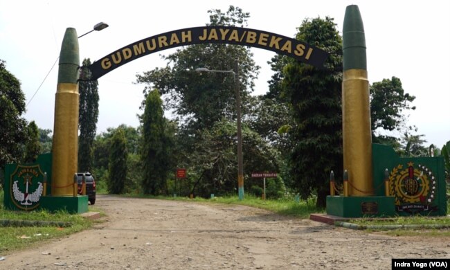 Gudang Amunisi Daerah (Gudmurah) Kodam Jaya/Bekasi. (VOA/Indra Yoga)