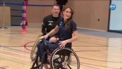 İngiltere Prensesi Kate tekerlekli sandalyeli ragbi antrenmanına katıldı 