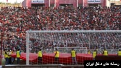 دیدار تراکتور- پرسپولیس بدون حضور زنان تماشاگر در ورزشگاه تبریز برگزار شد