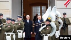 Американскиот претседател беше во Полска за да ги увери сојузниците од источното крило на НАТО дека САД ќе останат покрај нив среде тешката руска инвазија на Украина