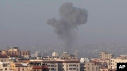 Smoke rises after Israeli airstrikes on a Hamas military camp in Gaza City, April 5, 2023. Gaza militants launched rockets into southern Israel, prompting repeated Israeli airstrikes. 