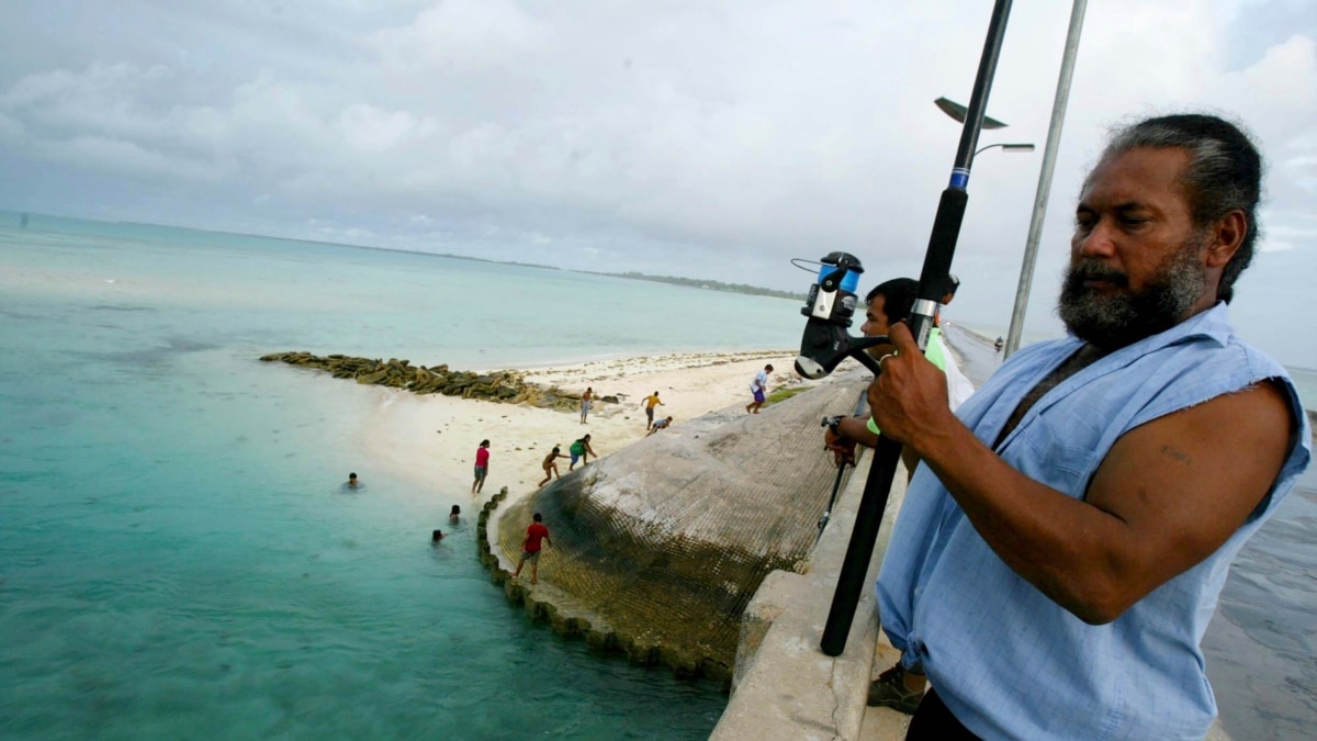 Kiribati's pro-China government bars foreign officials from visiting until 2025, citing elections