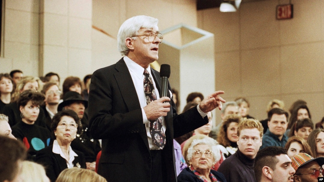 FILE - Phil Donahue hosts his television show in New York, Jan. 27, 1993. 