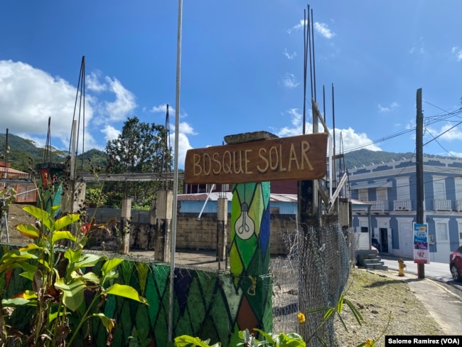 The solar panels located in the solar forest are installed in the shape of trees, giving the area its distinctive name. (Salome Ramirez/VOA)