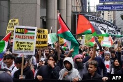 Propalestinski protest u New Yorku u održan dan poslije napada Hamasa na Izrael 7. oktobra. (Foto: Bryan R. Smith / AFP)