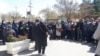 معلمان در اعتراض به مشکلات‌شان مقابل ادارات آموزش و پرورش چند شهر ایران تجمع کردند