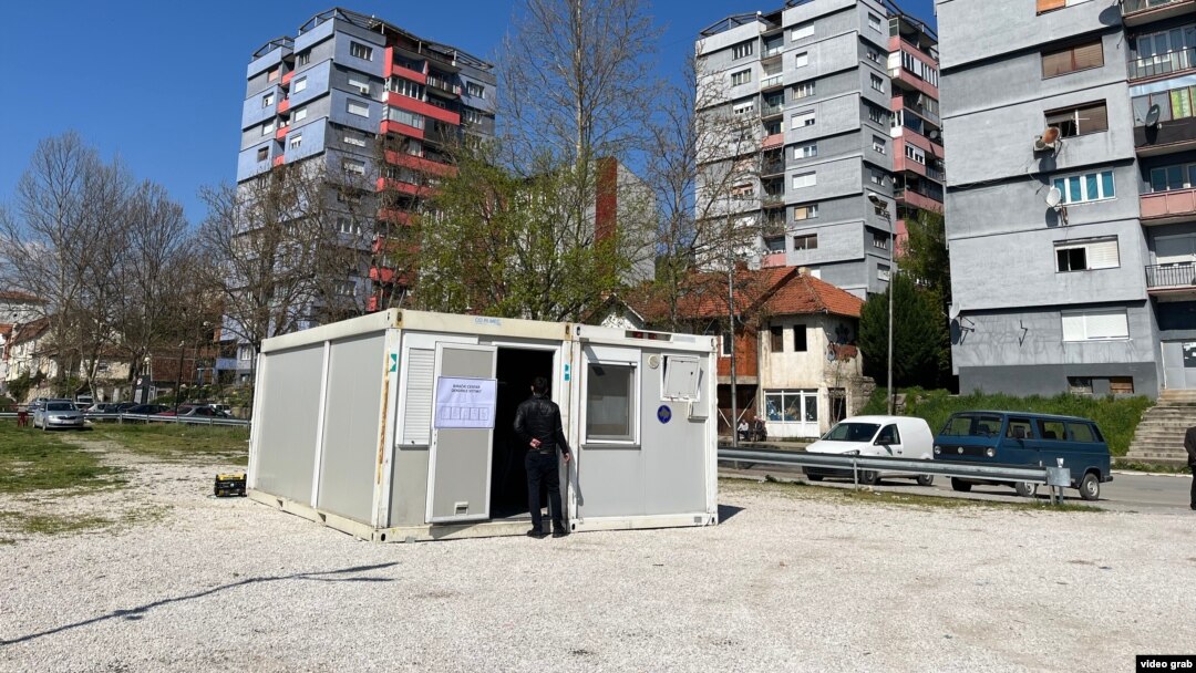 ARHIVA - Biračko mesto na severu Kosova na izborima 23. aprila 2023. 