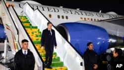 FILE - U.S. Secretary of State Antony Blinken arrives at Bole International airport in Addis Ababa, Ethiopia, March 14, 2023.