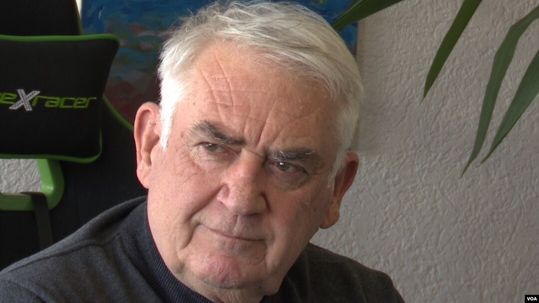 Predsednik Srpskog nacionalnog foruma Momčilo Trajković (Foto: VOA)