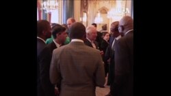 英国王室成员与英联邦政府官员参加午宴