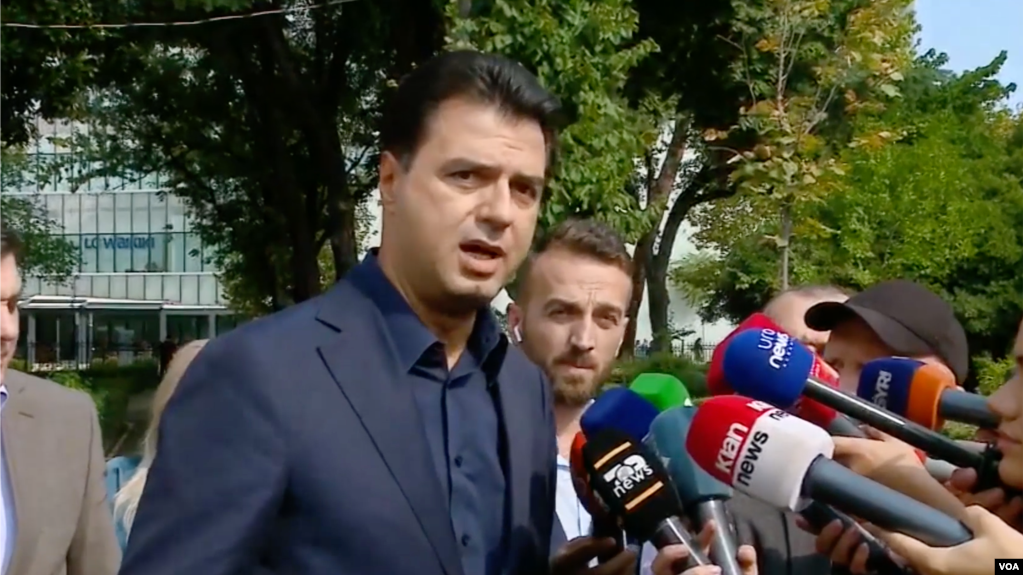 Paqartësi në PD, Basha në krye të grupit parlamentar, por reagon Bardhi