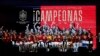 La selección española femenina de fútbol y campeona del mundo aterrizo este lunes a las pasadas las nueve de la noche en el aeropuerto internacional de Barajas en Madrid.&nbsp;