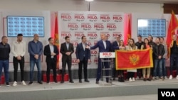 Crnogorski predsjednik Milo Đukanović govori na konferenciji za novinare (Foto: VOA, Jovo Radulović)