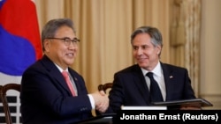 U.S. Secretary of State Antony Blinken and South Korean Foreign Minister Park at the State Department.