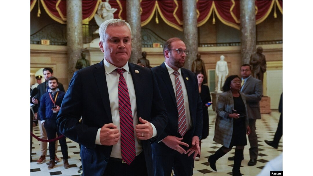 Ketua Komite Pengawas DPR James Comer di Gedung Capitol, Washington, D.C., 13 Desember 2023. (REUTERS/Elizabeth Frantz)