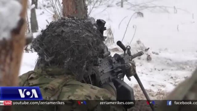 Mes ushtarëve amerikanë që gjenden në pikën më të afërt të kufirit me Rusinë