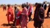美国第一夫人吉尔·拜登2023年2月26日访问面临干旱和饥饿危机的肯尼亚村庄洛斯特蒂。