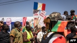 "La France est toujours perçue comme le colonisateur" au Burkina Faso, pointe l'analyste Drissa Traoré.