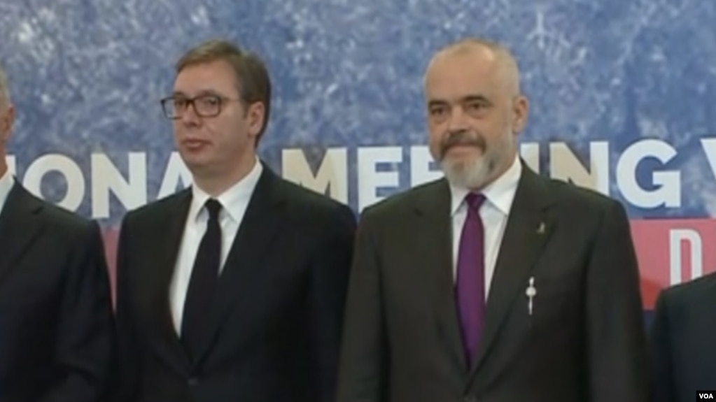 Presidenti serb Aleksandar Vuçiç dhe kryeministri shqiptar Edi Rama