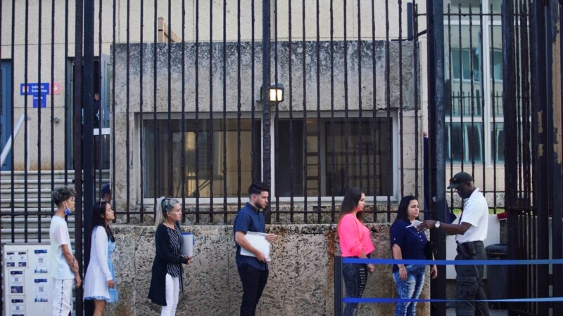 EEUU: La necesidad de un patrocinador para acceder al parole humanitario hace aflorar las estafas