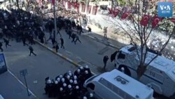 তুরস্কে নির্বাচনী বিক্ষোভকারীদের সাথে পুলিশের সংঘর্ষ